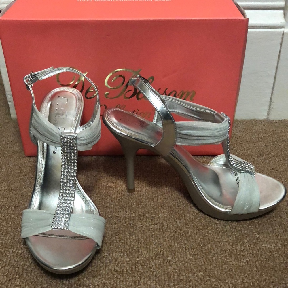 Dress heels